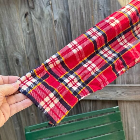 Vintage J C Penny Red Plaid Men's Shirt - Picture 4 of 5